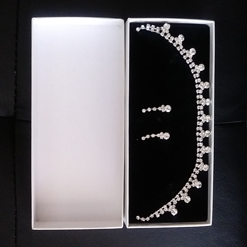 Jewelry Set with Boxes - Picture 4 of 4